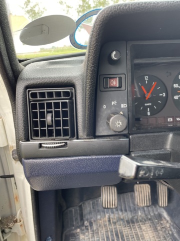 872335-23 Volvo 244 2.3 - 1989