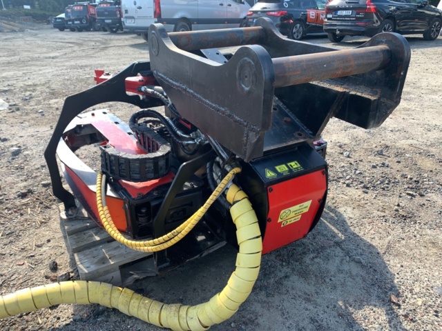 872337-3 Piling machine Motocut Q400