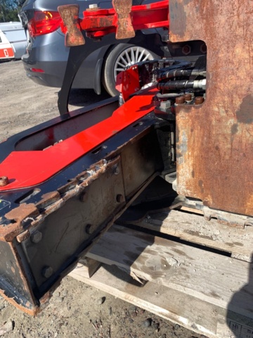 872337-9 Piling machine Motocut Q400