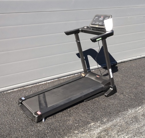 935844-2 Folding Electric Treadmill Leonardo