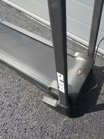 935844-4 Folding Electric Treadmill Leonardo