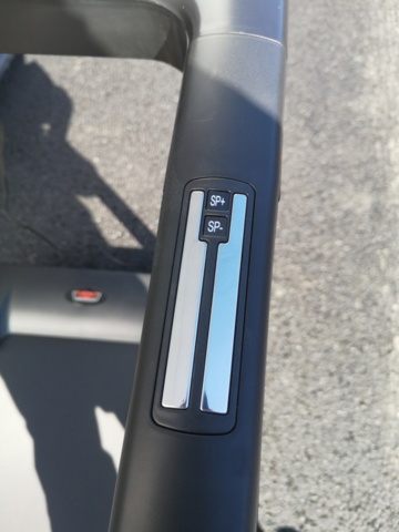 935844-7 Folding Electric Treadmill Leonardo