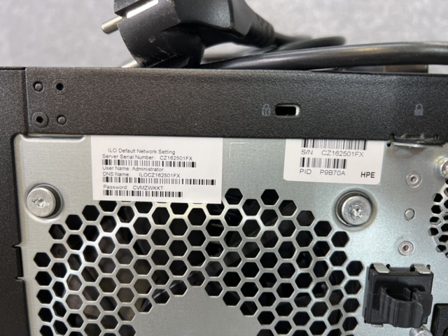 922838-5 Server housing, 2 pcs, without hard drives