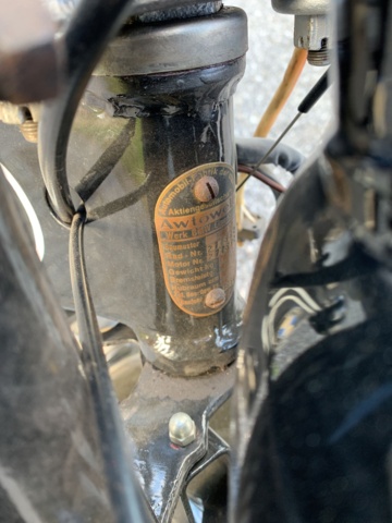 810425-23 Veteranmotorcykel med sidovagn BMW R35 -1948 (rep.objekt)