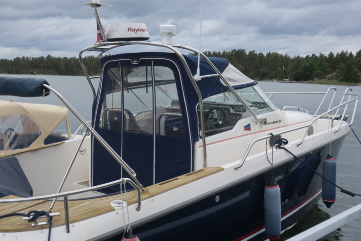 935931-20 Nimbus 300 R, 2 x Volvo Penta KAD 300