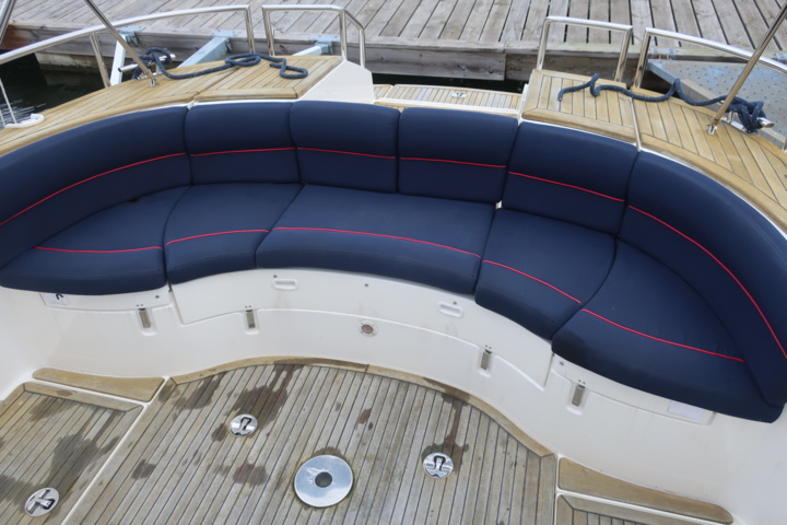 935931-28 Nimbus 300 R, 2 x Volvo Penta KAD 300