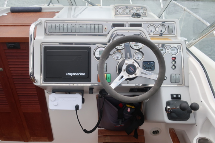 935931-32 Nimbus 300 R, 2 x Volvo Penta KAD 300