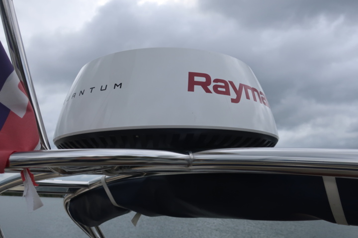 935931-40 Nimbus 300 R, 2 x Volvo Penta KAD 300