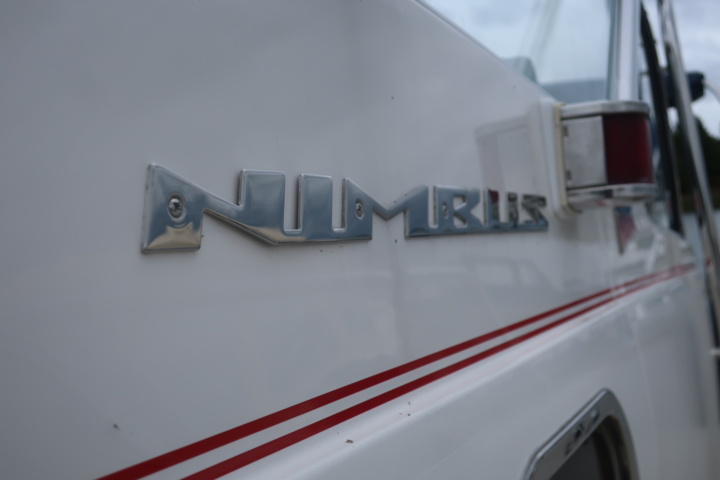 935931-50 Nimbus 300 R, 2 x Volvo Penta KAD 300