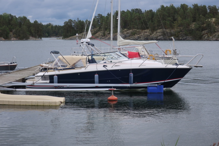 935931-60 Nimbus 300 R, 2 x Volvo Penta KAD 300