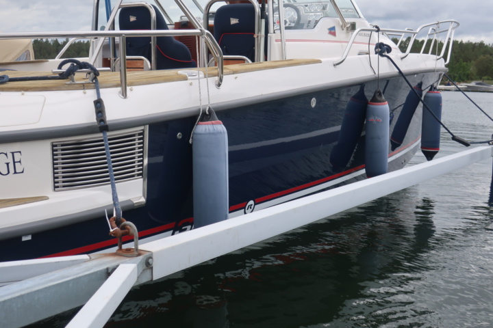 935931-63 Nimbus 300 R, 2 x Volvo Penta KAD 300