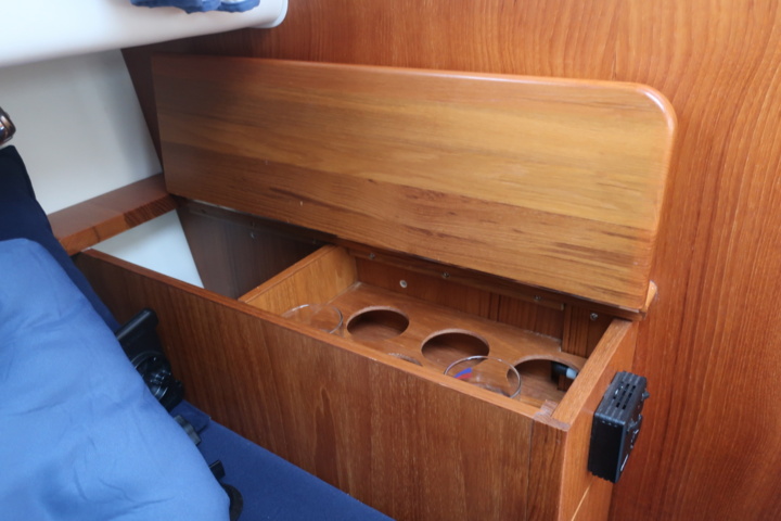 935931-79 Nimbus 300 R, 2 x Volvo Penta KAD 300