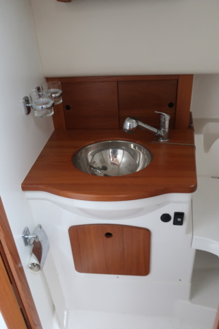 935931-85 Nimbus 300 R, 2 x Volvo Penta KAD 300