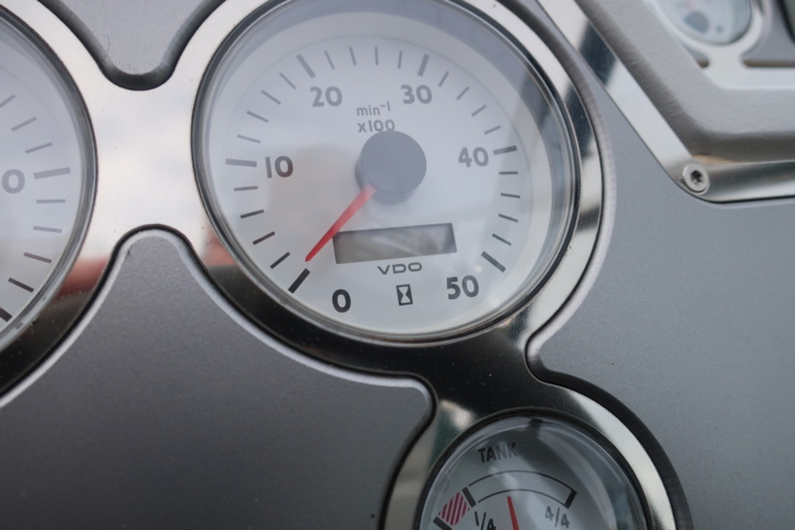 935931-115 Nimbus 300 R, 2 x Volvo Penta KAD 300