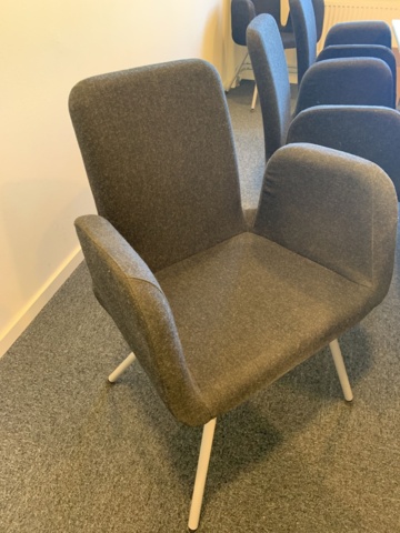 935932-4 Conference furniture