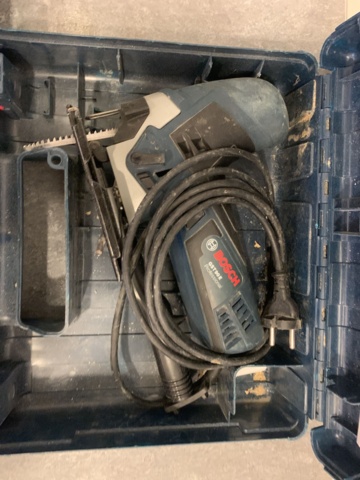 935951-8 Bosch electric hand tools with drawers, 4 pieces