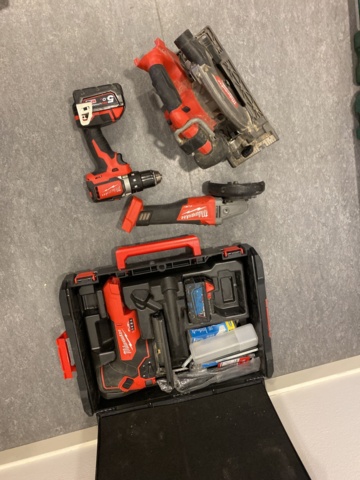 935950-1 Milwaukee tools, 4 pieces and box