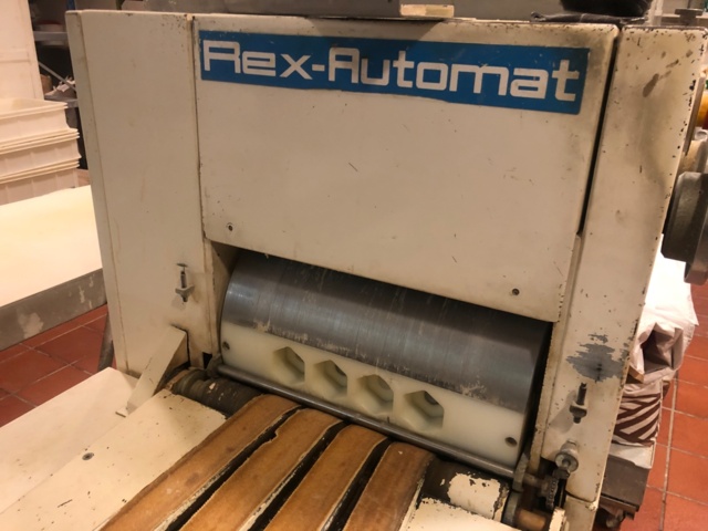 935912-4 1 Dough distributor Rex-Automat