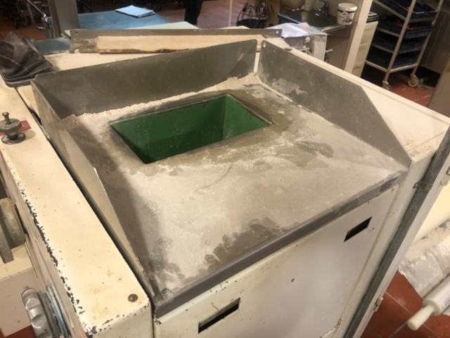 935912-6 1 Dough distributor Rex-Automat