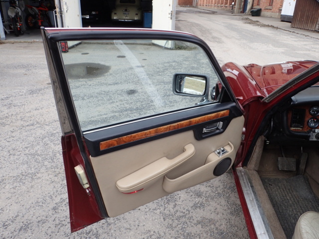 936340-62 Jaguar Daimler Sovereign - 1982