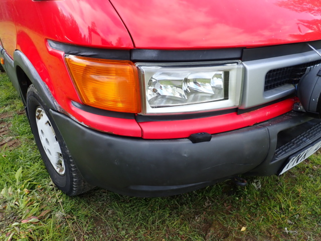 889379-17 Iveco Daily 35S13 Van 2.8 -2003 Repair object