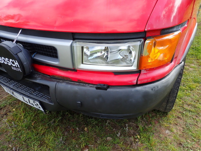 889379-19 Iveco Daily 35S13 Van 2.8 -2003 Repair object