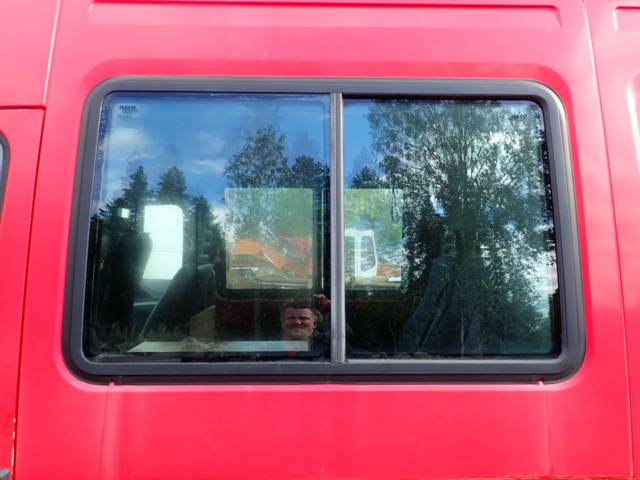 889379-28 Iveco Daily 35S13 Van 2.8 -2003 Repair object