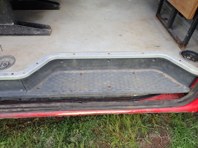 889379-84 Iveco Daily 35S13 Van 2.8 -2003 Repair object