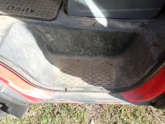 889379-99 Iveco Daily 35S13 Van 2.8 -2003 Repair object