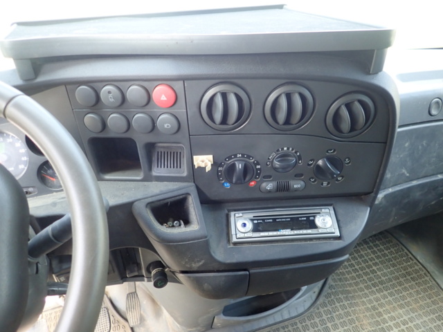 889379-101 Iveco Daily 35S13 Van 2.8 -2003 Repair object