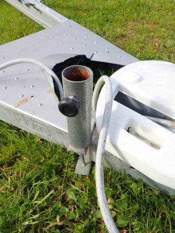 889383-26 Caravan undercarriage -2011