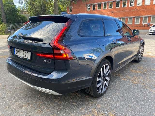 745591-8 Volvo V90 Cross Country B4 AWD - 2022