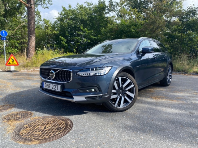 745591-1 Volvo V90 Cross Country B4 AWD - 2022