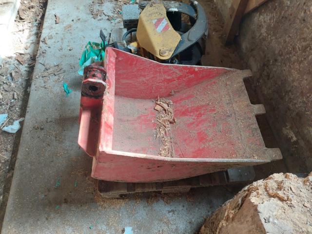 881861-14 Combination crane Sonnys with Grip and bucket