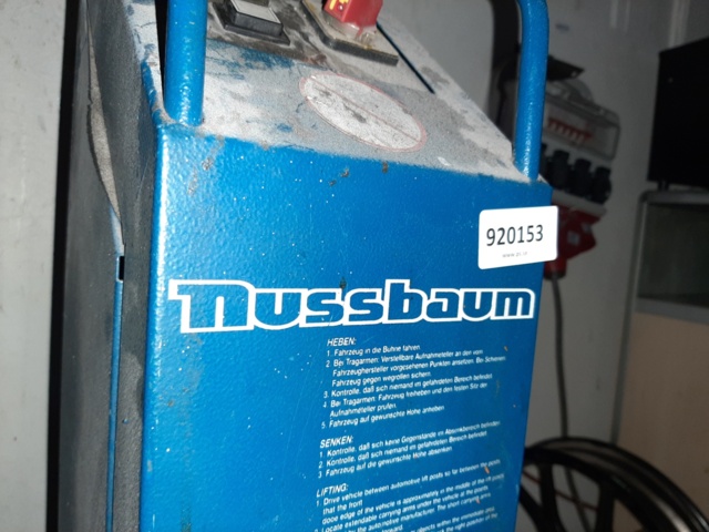 920153-6 Nussbaum two-post lift