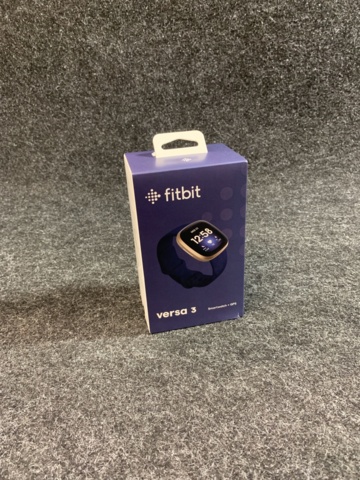 936853-2 Fitbit Versa 3 Midnight/Soft Gold
