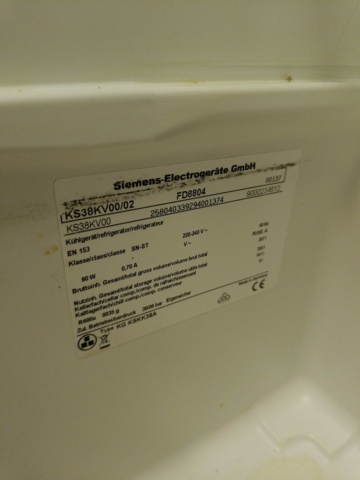 889441-16 Refrigerator Siemens