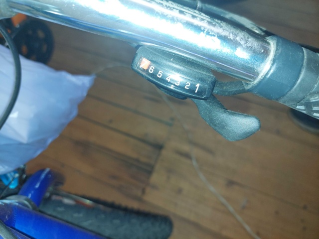 881913-16 Kuwahara Blue 21 Vxl