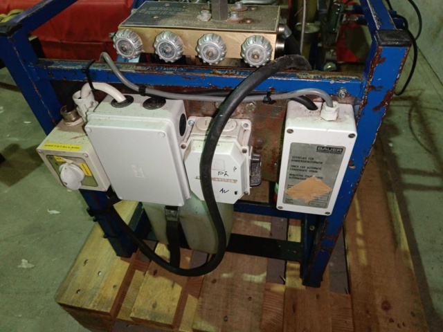 887593-4 Diving compressor Bauer old captain