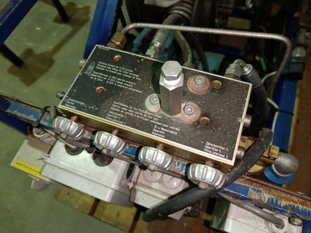 887593-6 Diving compressor Bauer old captain