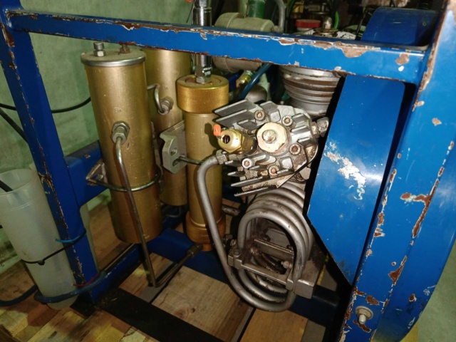 887593-14 Diving compressor Bauer old captain