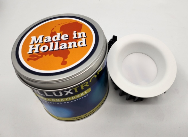 902122-3 6 Illuxtron Linea 75, 3000K, 600 lumens, dimmable incl. junction box - Shipping included