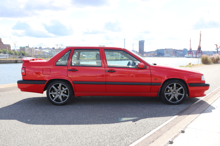928034-6 Volvo 850R Sedan 2.3 Red - 1996