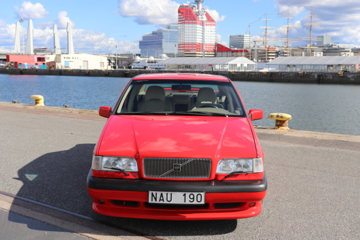 928034-9 Volvo 850R Sedan 2.3 Red - 1996