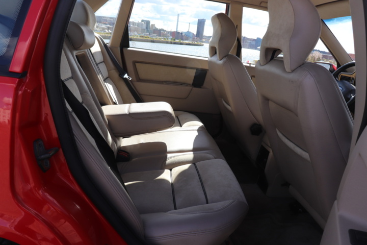 928034-10 Volvo 850R Sedan 2.3 Red - 1996