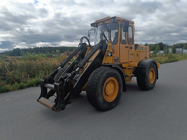 928381-1 Truck Volvo L70 -1992