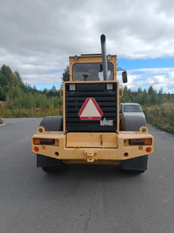 928381-4 Truck Volvo L70 -1992