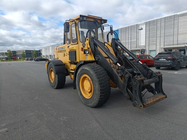 928381-7 Truck Volvo L70 -1992