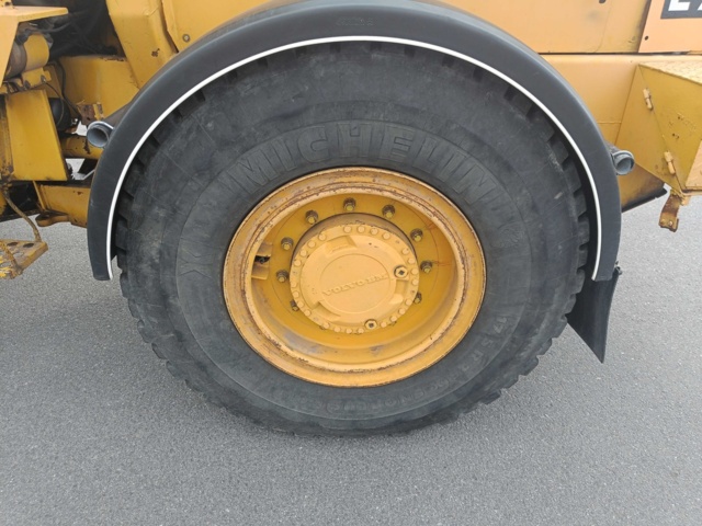 928381-11 Truck Volvo L70 -1992