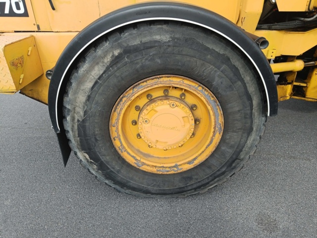 928381-13 Truck Volvo L70 -1992